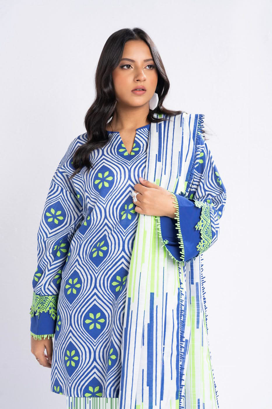 2-piece-printed-suits-women